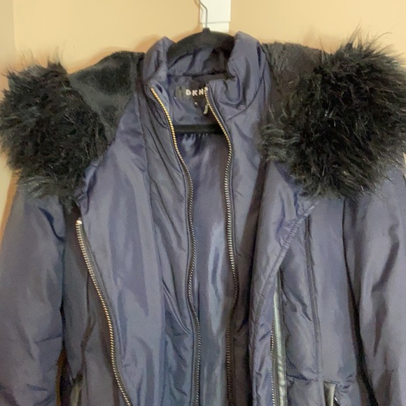 DKNY Faux Fur-Trimmed Down Filled Winter Jacket   NWOT - Picture 7 of 9